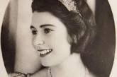 Королева Елизавета II в 18 лет. ФОТО