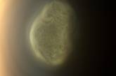 NASA показало облако-монстр на спутнике Сатурна. ФОТО