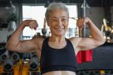 Сеть впечатлила китайская бабушка, решившая заняться спортом. (ФОТО)