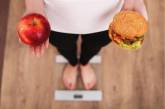 Диетологи объяснили, почему после 40 люди набирают лишний вес и что с этим делать