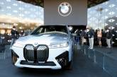 BMW продает подписки на подогрев сидений и руля