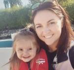 Ей пришлось долго краснеть в офисе.