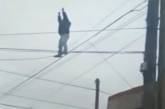 В Аргентині злодюжка-канатоходець примудрився вкрасти дроти на великій висоті (ВІДЕО)