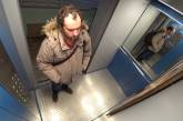 Прикол дня: росіян лякали Путіним у ліфті (ВІДЕО)