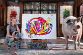 Картини, намальовані свинкою, продали за 1,2 млн доларів (ФОТО)