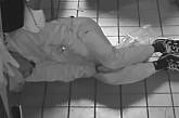 Курйозний випадок: злодій проник у кафе, приготував поїсти та заснув (ВІДЕО)