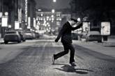 Водій «довів» поліцейським тверезість смішним танцем (ВІДЕО)