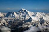 Гора почала смердіти: альпіністів на Евересті зобов'язали забирати із собою власні фекалії