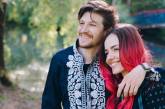 Співачка MamaRika натякнула на розлучення з чоловіком