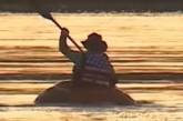 Чоловік проплив у величезному гарбузі понад 60 км – відео