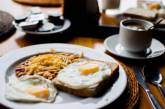 Медики рассказали, почему не стоит пропускать завтрак