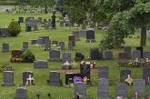 Власти Нью-Йорка выставили на продажу городское кладбище