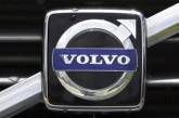 Трех сотрудников Volvo уволили за нелояльный статус в социальной сети