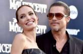 Анджелина Джоли пригласила бывшего мужа на Хэллоуин