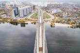 Один из самых масштабных мостов Киева с высоты птичьего полета. Видео