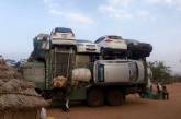 Суданские технологии транспортировки автомобилей. ФОТО