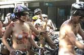 Голые велосипедисты проехали по улицам Мельбурна