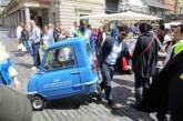 "Это не смарт": в Сети показали самое миниатюрное авто в мире. Видео