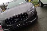 У тещи чиновника нашли элитный особняк и Maserati. Видео