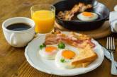 Медики назвали основные правила здорового завтрака