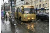 Царь-маршрутка: сеть повеселило фото необычного транспорта в Киеве. ФОТО