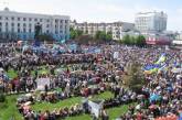 С криками «Аллах акбар!» 15 тысяч крымских татар потребовали автономию
