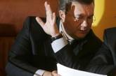 Янукович требует "разобраться" с платными услугами госучреждений 