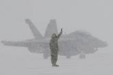 Уникальные кадры военных самолетов в непогоду