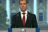 Медведев решил сломать вертикаль власти