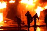 В Запорожье мужчина поджог свой дом и отстреливался от пожарных