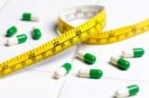Диетологи рассказали, чем опасны таблетки для похудения