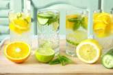 Медики развенчали все мифы о пользе воды с лимоном