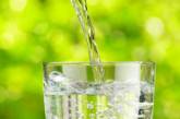 Диетологи подсказали, как научиться пить много воды