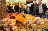 В Барнауле установили рекорд по поеданию сыра