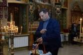 Соцсети посмеялись над визитом Захарченко в церковь. ФОТО