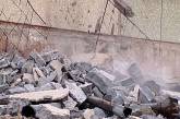 В центре Киева на человека рухнула стена 