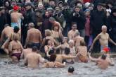 Священники призывают украинцев быть осторожными во время крещенских купаний