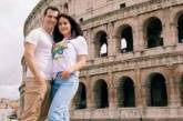 Украинская певица похвасталась романтичными фото с мужем