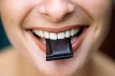 Темный шоколад предотвращает появление морщин