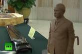 В Сети высмеяли статую Путина с «краником». ФОТО