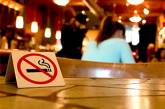 Курильщики потребовали разрешить курение в барах и ресторанах