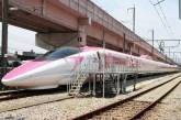 Скоростной поезд в стиле Hello Kitty в Японии. ФОТО