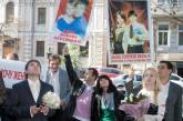 В России считают, что свадьба может стать митингом