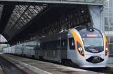 Укрзализныця заплатит пассажирам за опоздание поездов 