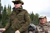 «Горбатая гора» отдыхает: в Сети высмеяли отдых Путина и Шойгу
