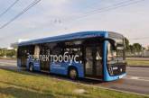 С мэром на борту: первый московский электробус сломался во время презентации. ФОТО