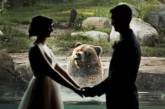 Медведь на свадебных фото стал хитом Сети. ФОТО