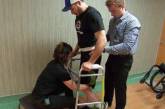 В США создали электронный имплант, избавляющий от паралича
