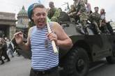 В Москве пьяные десантники на броневике протаранили несколько машин