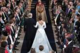 Внучка Елизаветы II произвела фурор эффектным свадебным платьем. Фото